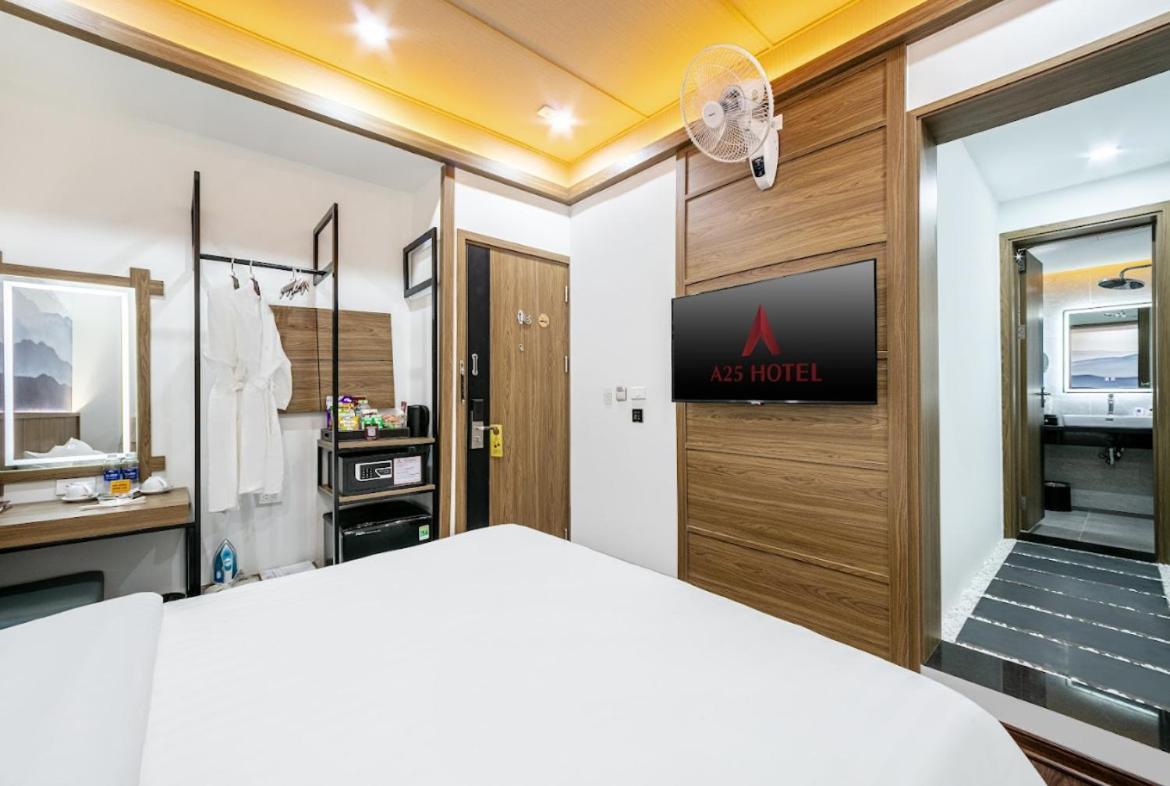 A25 Hotel - 21 Nghia Tan Ханой Экстерьер фото