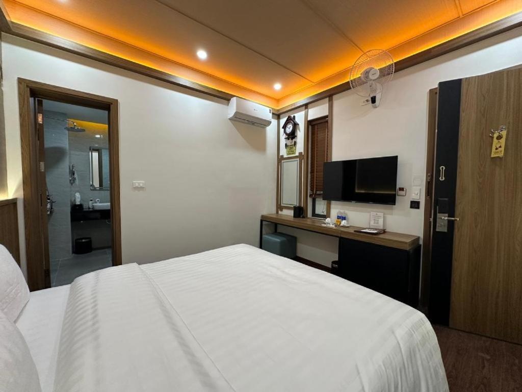 A25 Hotel - 21 Nghia Tan Ханой Экстерьер фото